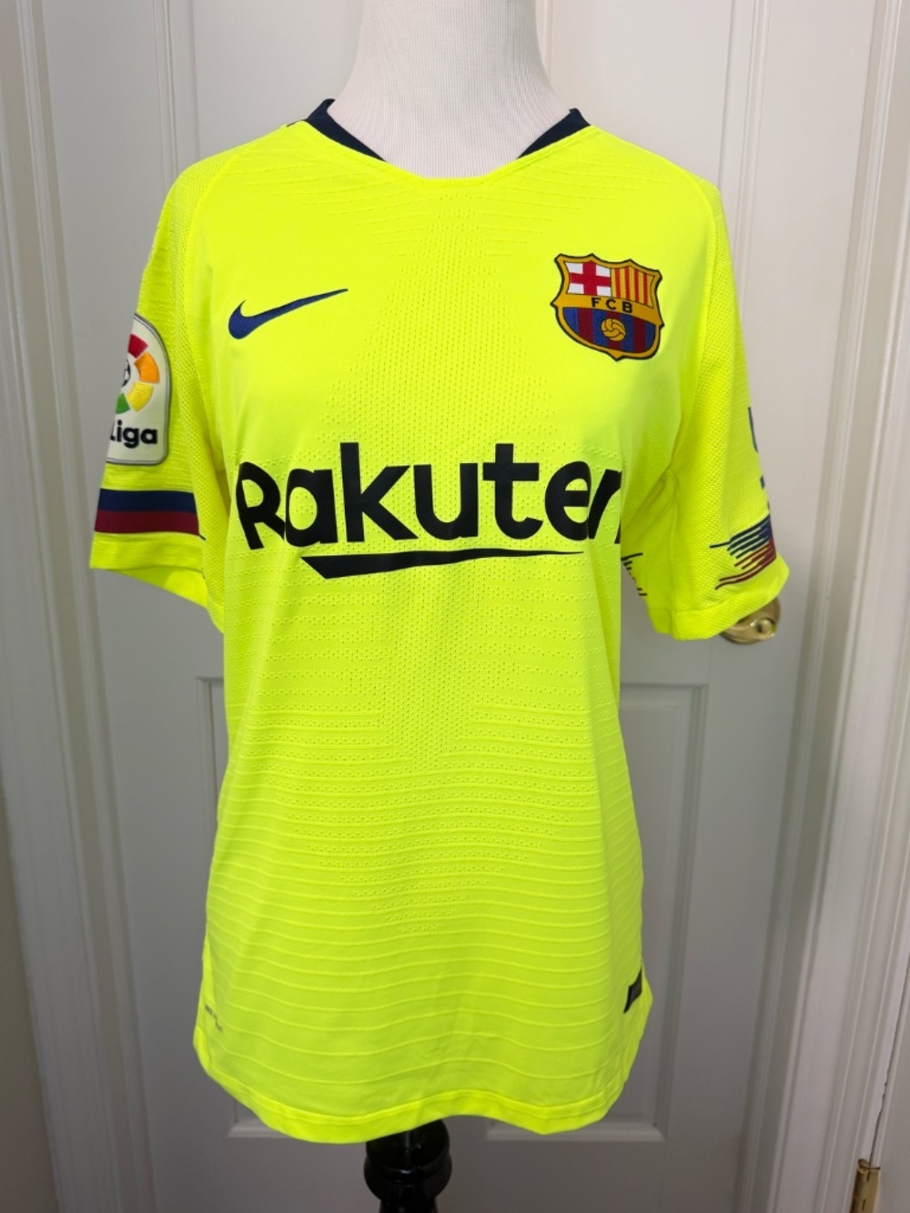 Nike FC Barcelona LaLiga 2018-2019 Away Jersey Messi #10 Men's Small
